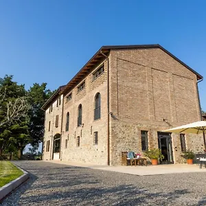 agriturismo-i-tre-colli.emilia-romagnahotels.net/